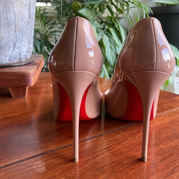 Pigalle Follies Louboutin Size 37.5 Nude Pointed High Heel Shoe With Box and Bag - Picture 5 of 14
